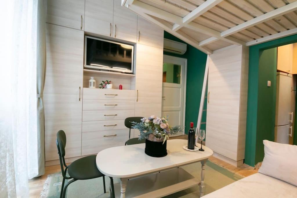 Loft Studio In The City Center Apartment โซเฟีย ภายนอก รูปภาพ